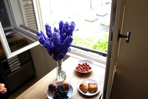Interior - Luxurious Apartment in the heart of Saint Germain des Prés, Center of Paris (Paris)