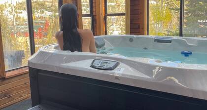 Unique Executive Multi Level Residence Unparalleled Views WiFi Sat Hot Tub