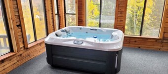 Unique Executive Multi Level Residence Unparalleled Views WiFi Sat Hot Tub