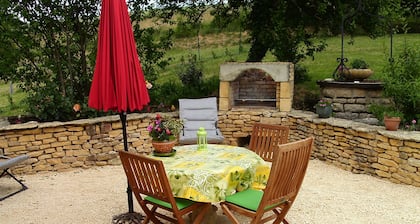 Small house in the countryside 3 km from Sarlat