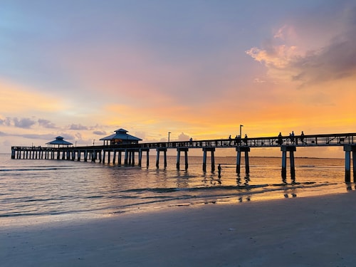 Sea Breeze Palmetto Home. Sparkling Pool, 1. 5 Block vom Strand entfernt