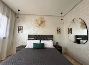 1 chambre, fer et planche à repasser, Wi-Fi gratuit, draps fournis