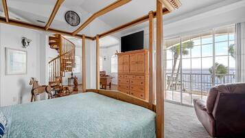 6 chambres, fer et planche à repasser, lit parapluie, Wi-Fi gratuit