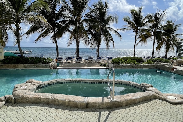 ...with an infinity pool...