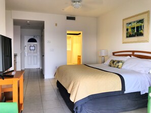 2 bedrooms, in-room safe, iron/ironing board, free WiFi