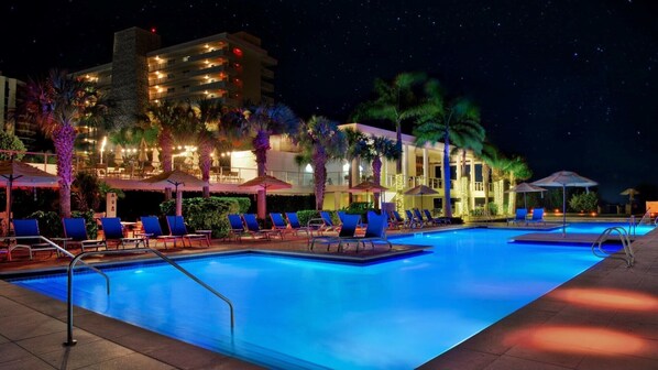 Pool - 2BR, 2Bath Gulf Front Condo - Marriott s Crystal Shores (Marco Island)