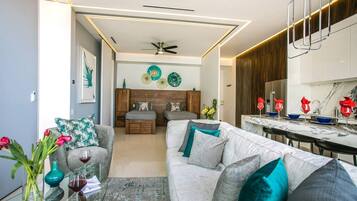 Smart TV, streaming services, music library, stereo