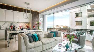 Smart TV, streaming services, music library, stereo