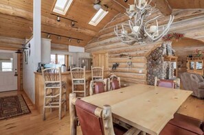Dining - Teton Homestead: Ultimate Teton View Log Cabin (Tetonia)