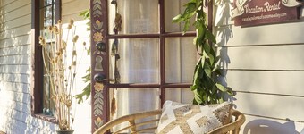 Casa La Paloma - Historic Sonoma, Old World Charm, Great Location, Pool Coming