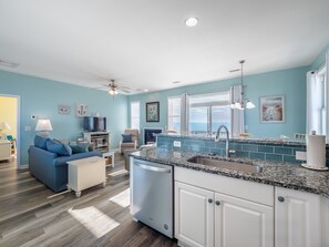 TV, fireplace, DVD player, books - Sunflower Beach House | Oceanfront + Walk to Beach (Surf City)