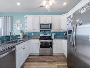 Fridge, microwave, oven, stovetop - Sunflower Beach House | Oceanfront + Walk to Beach (Surf City)