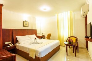 Blackout curtains, free WiFi, bed sheets