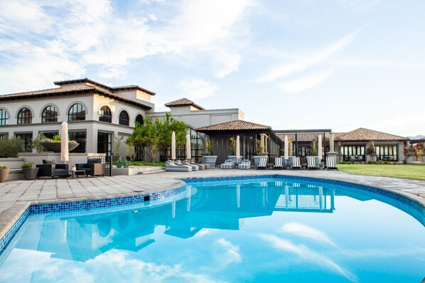 Indoor pool, 2 outdoor pools, open 8:00 AM to 7:00 PM, pool loungers