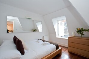 Room - Kensington Comfort (London)