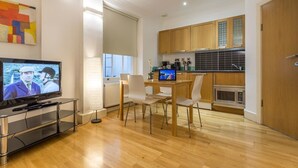 Reception - Kensington Comfort (London)
