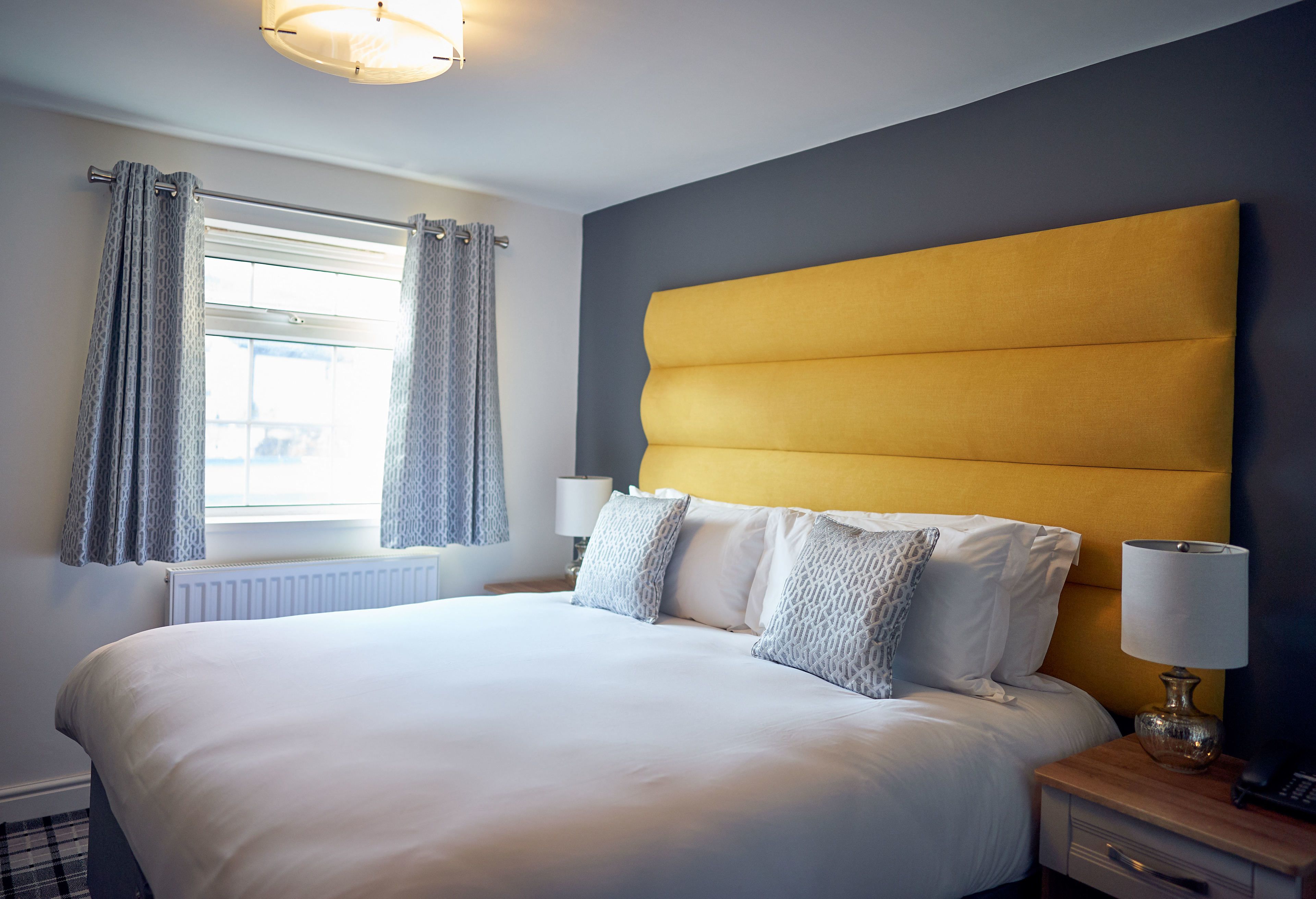 premium bedding, desk, rollaway beds, free wifi