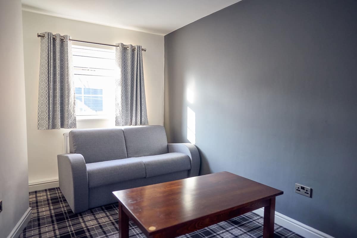 family room | living area | tv