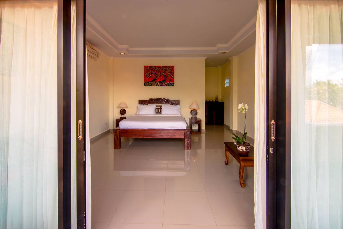 Deluxe Double Room | Minibar, desk, soundproofing, WiFi (free)