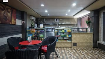 Coffee shop