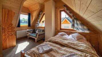 Luxury-Chalet, Mehrere Betten, Nichtraucher, Bergblick | Bügeleisen/Bügelbrett, kostenloses WLAN, Bettwäsche