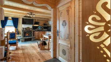 Chalet Mewah, Beberapa Tempat Tidur, Bebas Asap Rokok, pemandangan gunung | Ruang duduk lobi