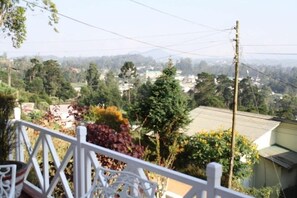 Front of property - grymsby holiday bungalow (Nuwara Eliya)