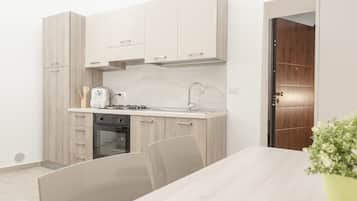 Comfort Double Room | Private kitchen | Electric kettle