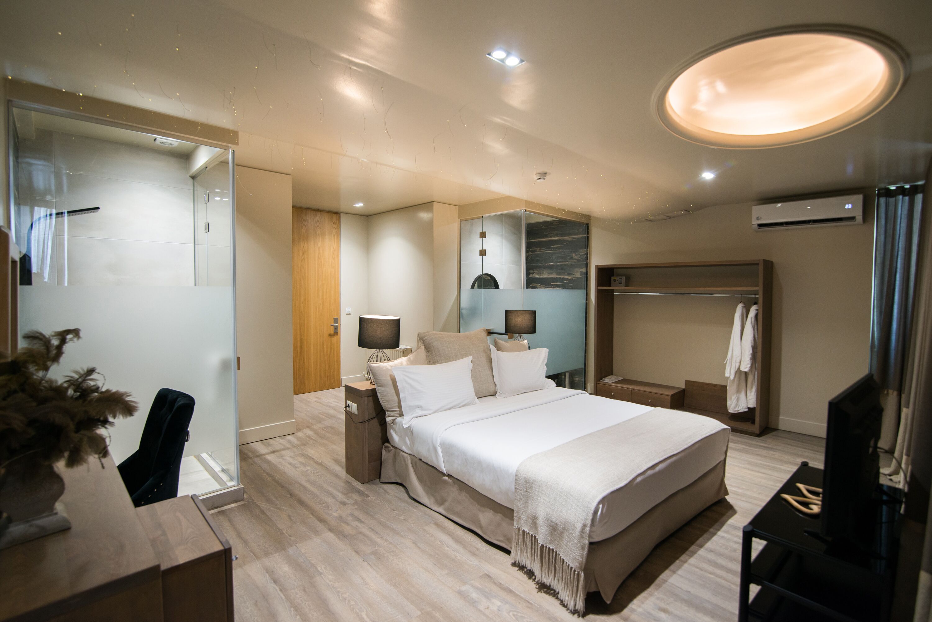 signature suite | 1 bedroom, egyptian cotton sheets, premium bedding, down duvets