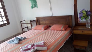Habitación Deluxe doble | Caja fuerte, escritorio, wifi gratis