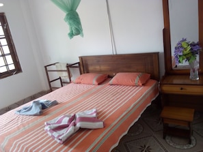 Deluxe Double Room | In-room safe, desk, free WiFi