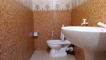 ฝักบัว, ผ้าเช็ดตัว