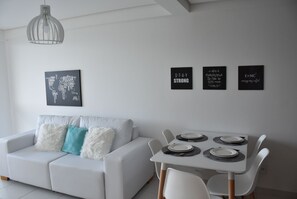 Family Apartment, Multiple Beds, Non Smoking, Ocean View | Blackout drapes, iron/ironing board, free WiFi, bed sheets - Eco Life Porto De Galinhas (Ipojuca)