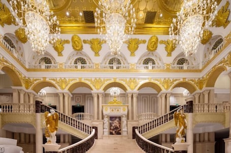 Interior. Grace Select Hotel (Yantai South Street Railway Station)