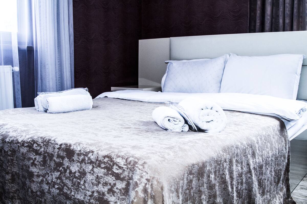 Desk, soundproofing, iron/ironing board, rollaway beds