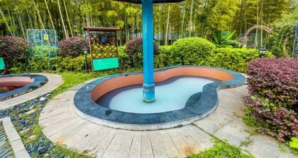 Xianning Chutian Yaochi Hot Spring Resort
