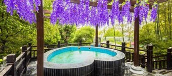 Xianning Chutian Yaochi Hot Spring Resort