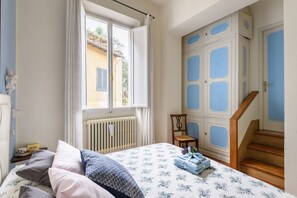 2 sovrum, värdeförvaringsskåp på rummet och strykjärn/strykbräda