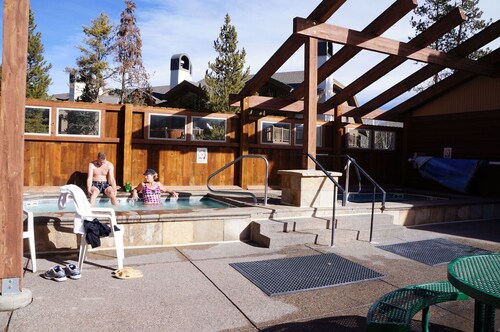 Sundowner Last Run Condo: Ski-In, 2 Blocks To Main St