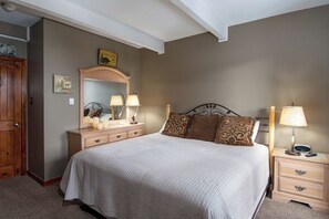 1 bedroom, iron/ironing board, Internet, bed sheets