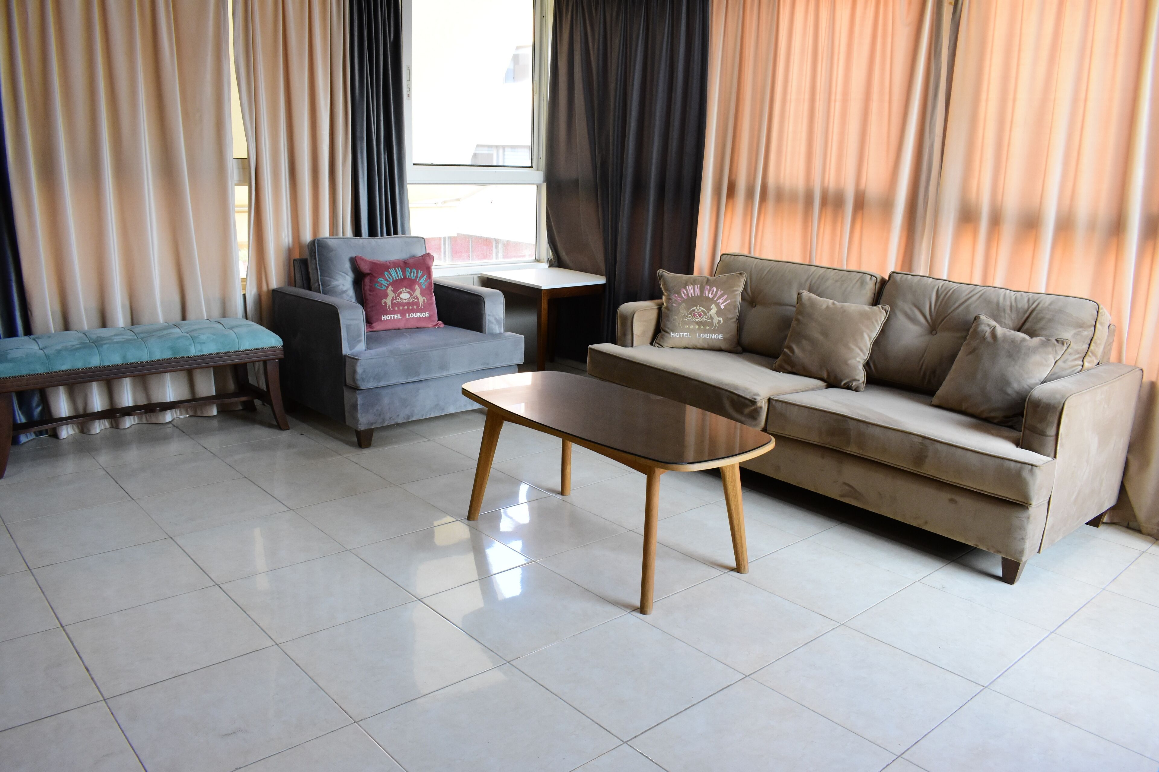 42-inch smart tv with satellite channels, tv, netflix