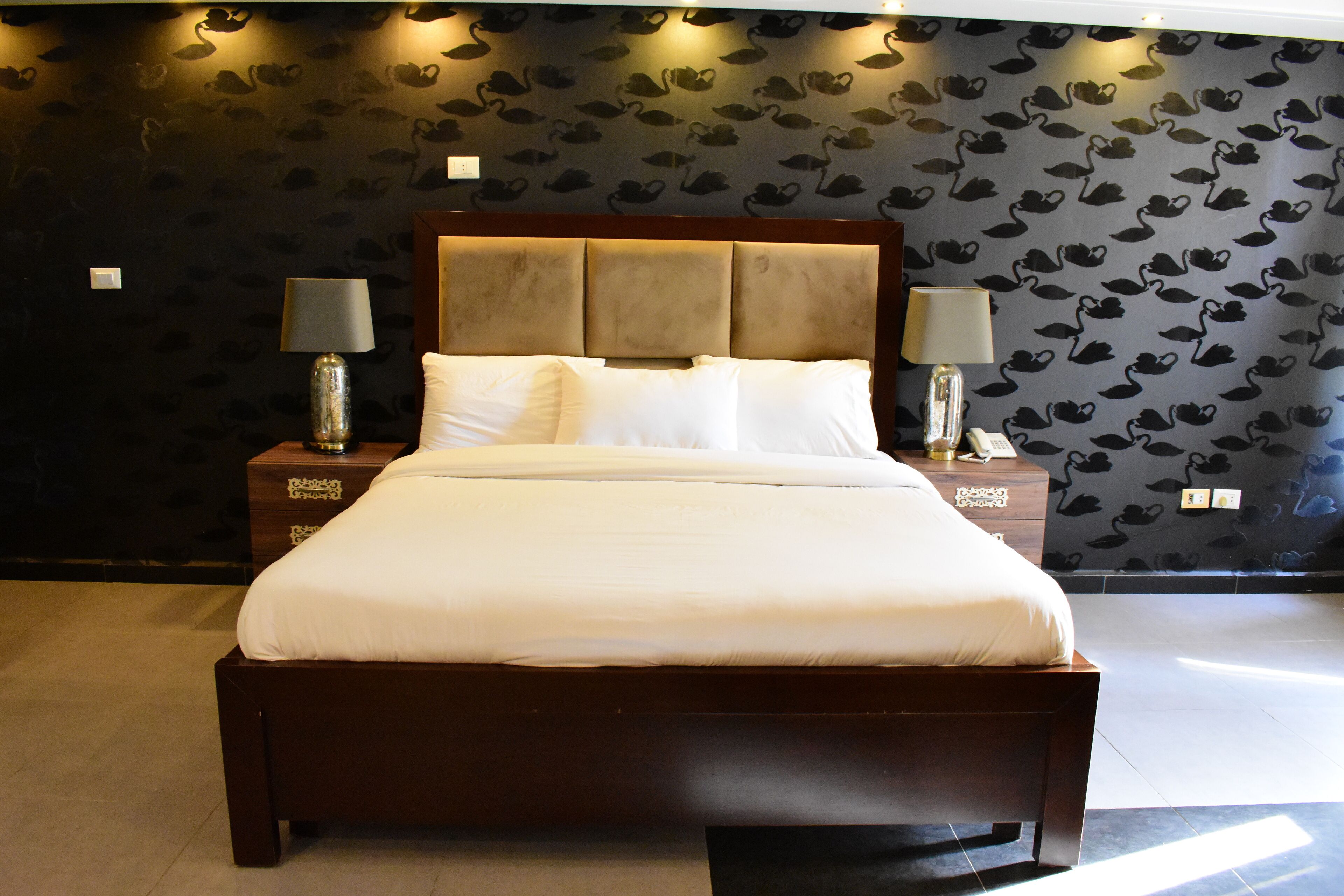 premium bedding, minibar, in-room safe, blackout curtains