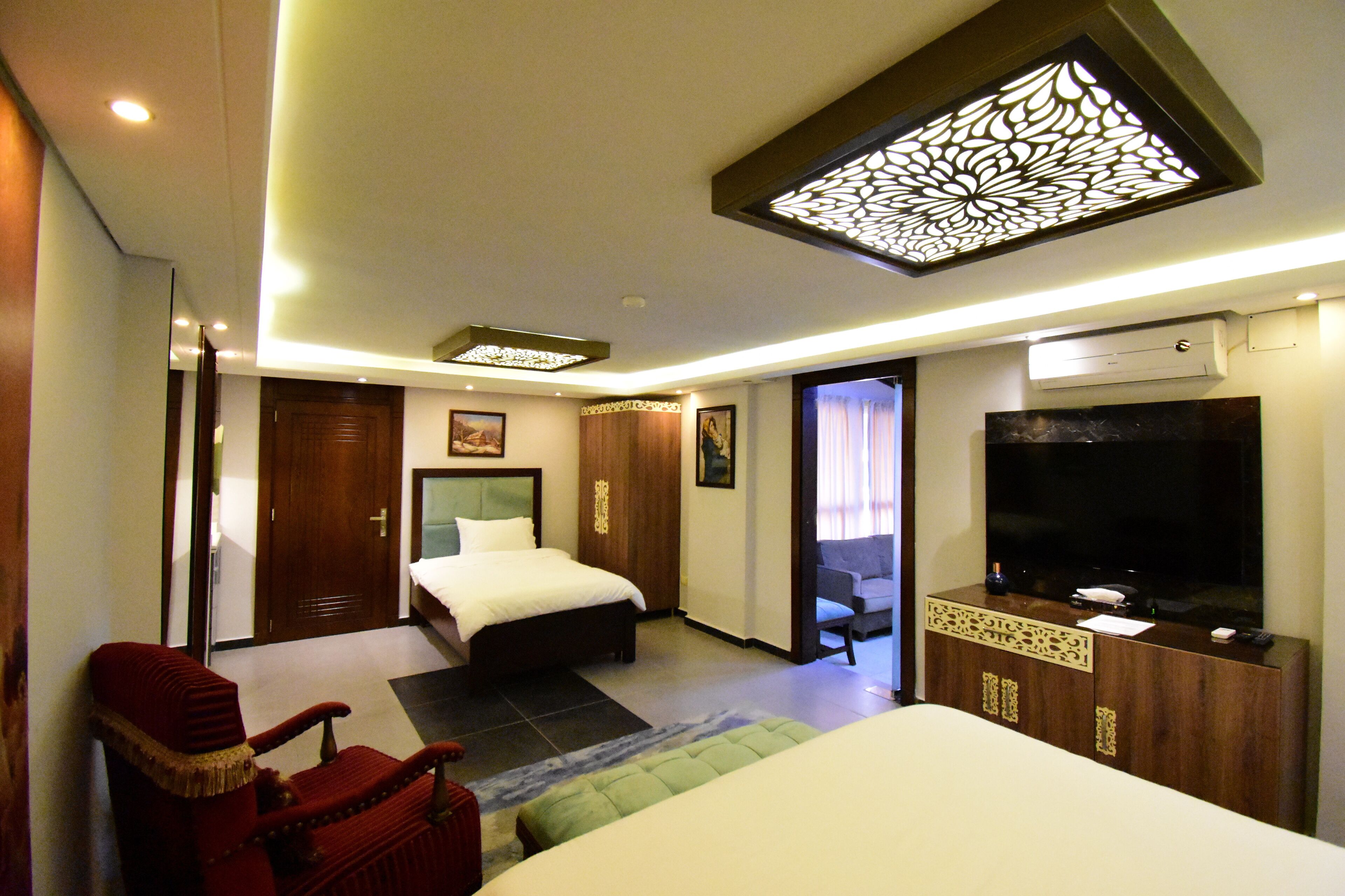 suite, connecting rooms (3 rooms) | premium bedding, minibar, in-room safe, blackout curtains