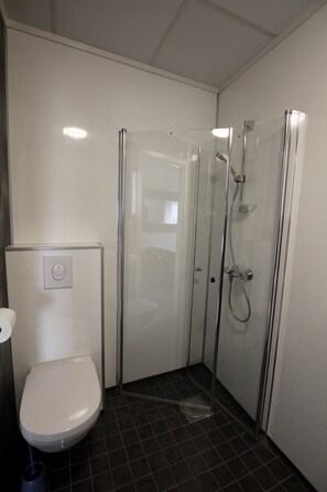 Shower, hair dryer - Myre Overnatting (Oksnes)