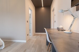 Habitación con 1 cama doble o 2 individuales, baño privado | 3 dormitorios, ropa de cama de alta calidad, edredones de plumas