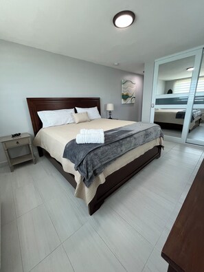 3 bedrooms, iron/ironing board, free WiFi, bed sheets