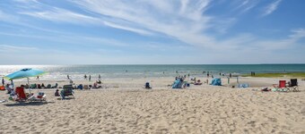 Walk to Nauset Beach Central AC System!