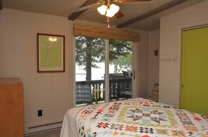 3 bedrooms, iron/ironing board, free internet, bed sheets - TeeGeeLee Lakefront Cabin on Amnicon, available May  (Superior)
