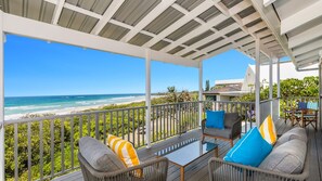 Property grounds - Sandpiper Beachfront House - Hastings Point (HASTINGS POINT)