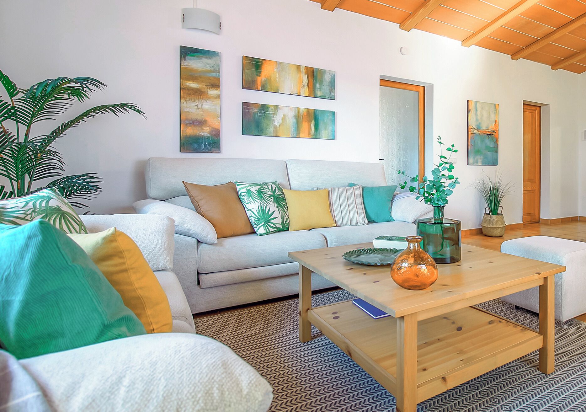 智能電視、書籍、音樂庫、影像庫